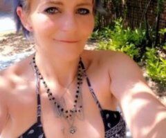 Hickory escorts - Like naughty college girls Let me teach you something.