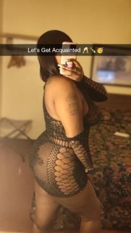 ✨🩷Hi Babe🩷✨ Let Me Be Your Favorite Piece Of Candy🍫🍭AfroLatina Goddess Avail Now! Let's Get Aquatinted Hun😘💋 - 1