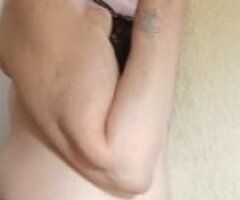 Detroit escorts - SECRET'S WE KEEP MY FRIEND IN TOWN FOR THE NIGHT