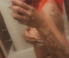 Tight🫦and Tasty👅... Super Wet Pussy👀 - Image 8