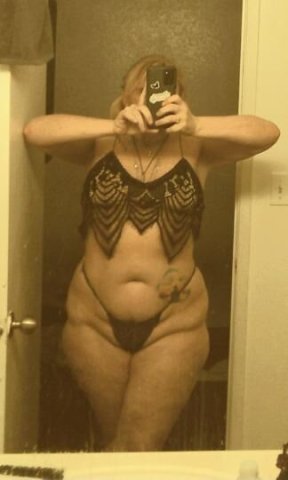 more SPECAILS thickhum thursday$$brr! its cold! my nipples are hard my clit is smokin i need some dick and im not jokin! HOLY SHIT$ special $ make out thick curvy milftype of MILF.. - 1