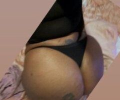 Detroit SEXY BBWS DEEP THROAT SHAVED PUSSY WEST❤‍🔥💸💨 - Image 3