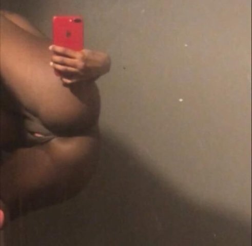 CREAMY PUSSY 💦 - 1