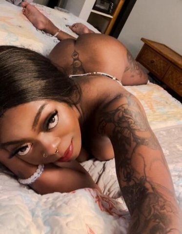 Last Night Marianna Tattooed Vixen Fetishes and much more - 1