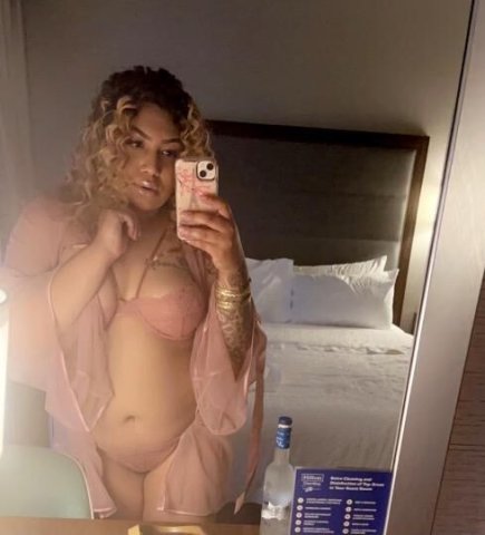 IM BACK FOR A FEW DAYS HAVE FUN WITH YOU FAVORITE 5⭐ SWEET LIKR HONEY 💦🍯🐝 - 1