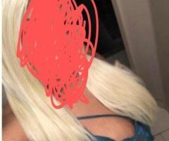 She Got The Best Head In The World 😉💦💦👅👅 - Image 3