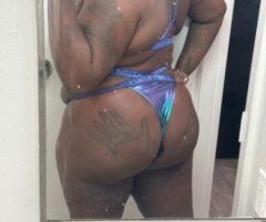 Charlotte escorts - pound town