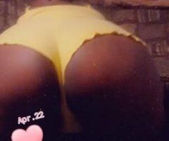 Hey, GUYS ITS Sunday, fun day.Come and play with of girl - Image 3