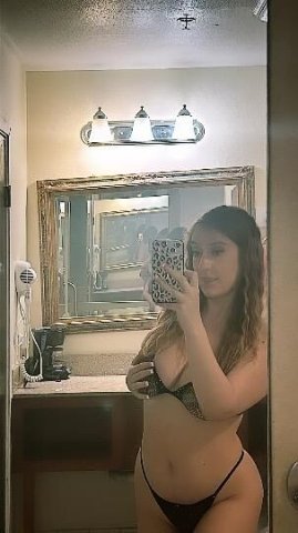 prettyrissy in the area for a limited time ❤‍🔥 💋incall or outcall 💋 check out my new twitter 👅❗❤‍🔥 ask about my facetime show - 1