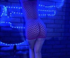 Las Cruces escorts - Blonde Beauty with a BIG BOOTY!!!