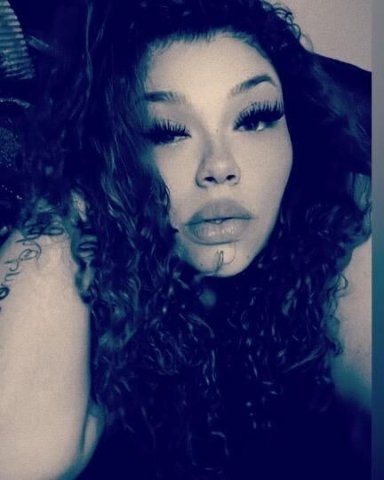 Well REVIEWED! The CURVY BADDIE thats been missing in YOUR LIFE Genuine sweetie Real & LEGIT Prepare 2 b WOW'd!! See what ALL the talks about - 1