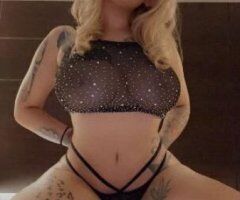 Blonde Playmate ready to play! - Image 3