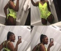 Houston escorts - text n call about the play house services daddy