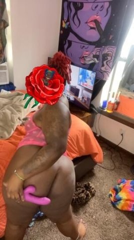 Sweet like candy! Best head in the city guaranteed! I eat ass too - 1