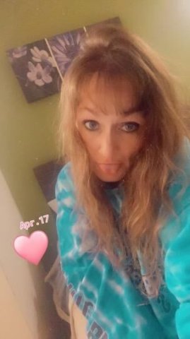 TUESDAY NIGHT SPECIAL..Available RIGHT NOW ! 😋💦 Tight and Wet pussy ready to please you 🥰💗 MEET NOW 💦 - 1