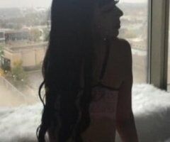 Iowa City escorts - text me. available now.