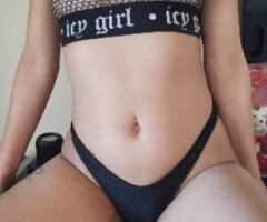 latina caliente - Image 3