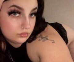 BIG BOOTY WHITE LATINA ❤🥳💕😘 CONTENT AND FACETIME SHOWS ❤ - Image 2