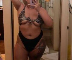 Sweet Hawaiian Slut 😈 - Image 2