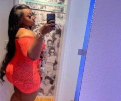 ultimate squirter big huge titts - Image 4