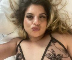 FAT ASS BOOTIE PRETTY FACE - Image 3