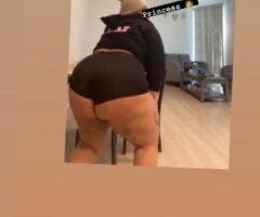 MONDAY CUMDAY!! ALL three HOLES AVAILABLE ! - Image 3