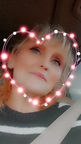 I'm the hot sexy MILF you've been looking for - 1