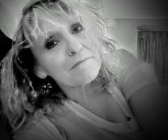 I'm the hot sexy MILF you've been looking for - Image 6
