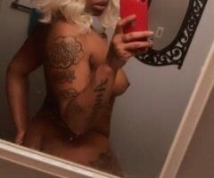 Syracuse escorts - willing to please for cheese