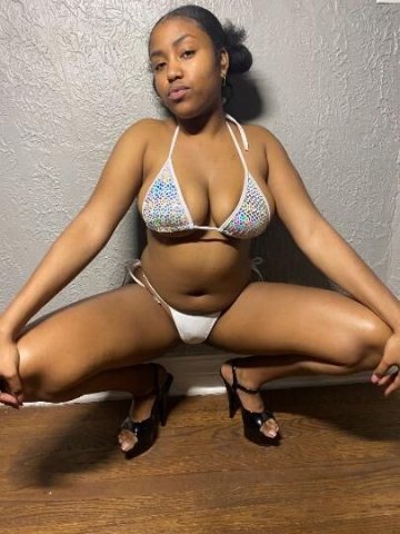 Here to fulfill your fantasies 😋💦 - 1