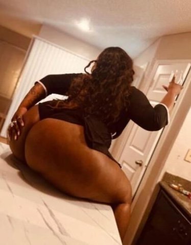 Milk Chocolate 🍫 booty shake 😜 - 1