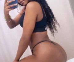 latina - Image 2