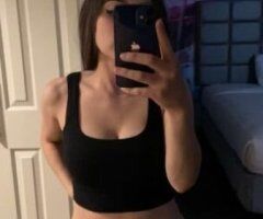 petite, sexy latina - Image 3