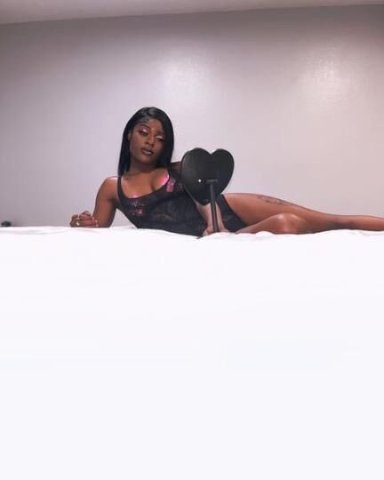 Incalls available now 😍 outcalls ! 🚗💰 verification is required for a meet ! amosc realprettydaaii 💋 - 1