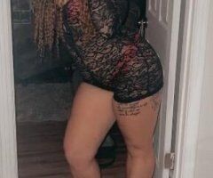 Thick and Sexy Latina - Image 3