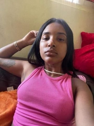 Pretty and good girl - 1
