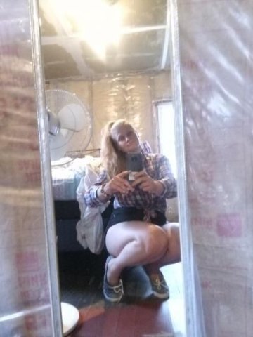 interested in some head, or tight pussy tonight! - 1