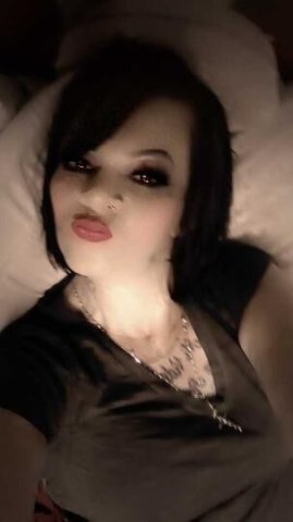 come hangout with me today .pics & videos 4 sale. - 1
