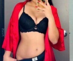Latina nueva en la cuidad - Image 3