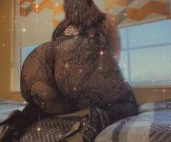 sexy thick snow bunnie - Image 5