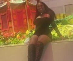 Tall baby the stallion visiting from cali my twitter is tallsexybabe - Image 2