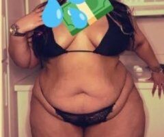 IDK WHO THOSE GIRLS ARE ,IM THE BBW 100% REAL💕😋😋🌠🎁Come dive in my Honey 😍 Let the ANGEL 😜💋LIPS grip your Dick, - Image 3