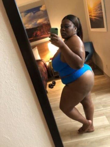 🌸🪷NEW IN TOWN🌸🪷A CURVY🍑 COURAGOUS TREAT🍭 - 1