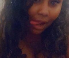 sexy carmel thick chubby hottie😋 - Image 2
