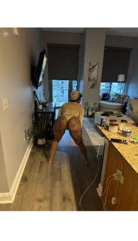 hey daddy's im new to Charlotte im here for a fun time not a long time soo dont miss out 😘 - 1