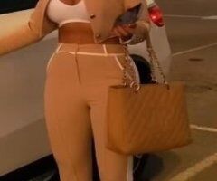 Louisville escorts - Blonde Southern Belle