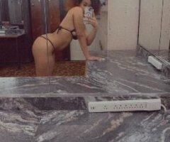 your girl dont feel like it tonight but leah do 😋 - Image 2
