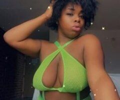 Milwaukee escorts - Pornstar MsHeadRushXXX is in town Visiting !!!!