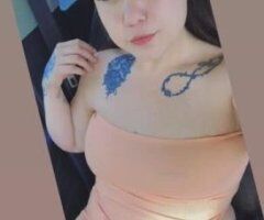 2 POP 1HR SPECIAL!!!cute petite hottie 😏😍 Come finish your week the right way 😉💁🏻♀ - Image 3