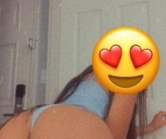 sexy wet & freaky 😘 easy squirter - Image 3